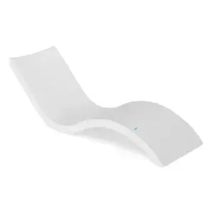 Signature Chaise